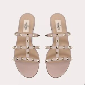 Valentino Garavani Rockstud flat sandal